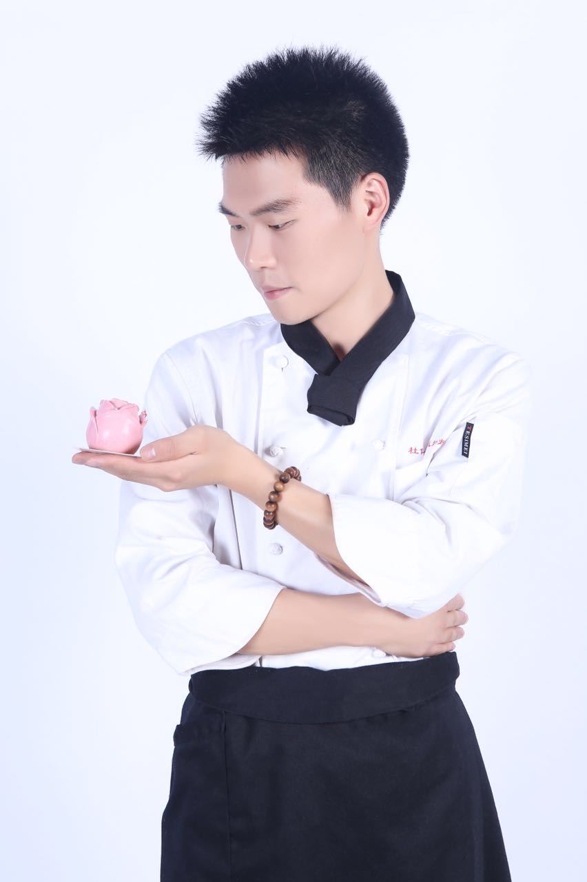 杜仁杰西點(diǎn)烘焙蛋糕培訓(xùn)學(xué)校校長(zhǎng)杜仁杰